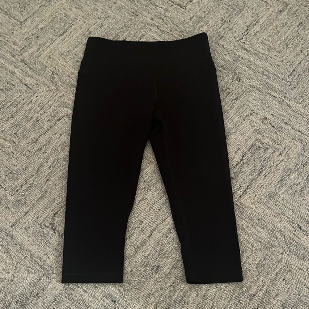 Athleta elation crop leggings in black